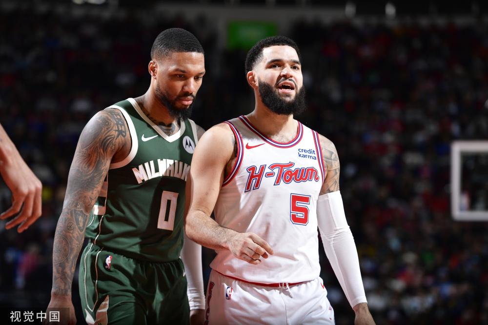 复杂多变的 复杂多变的